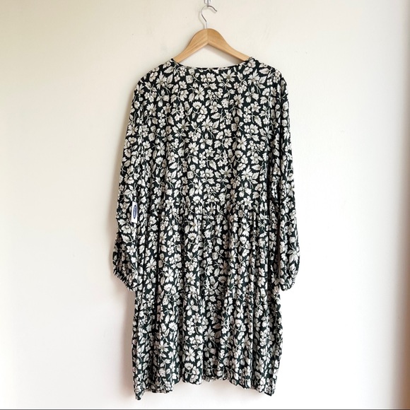 Old Navy Floral Peasant Dress NWT - Picture 5 of 7